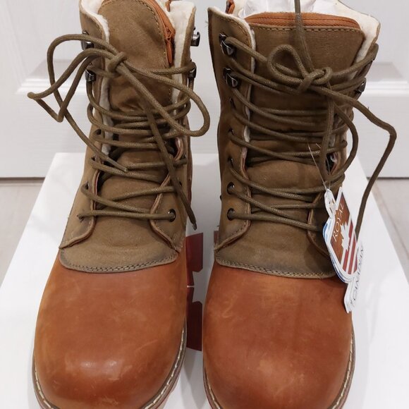 BNIB Royal Canadian Collective Boots - Picture 2 of 10